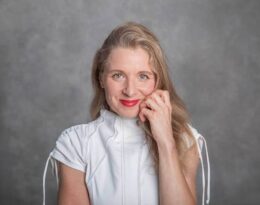 Lucie 8 tantra massage sexual beratung koeln